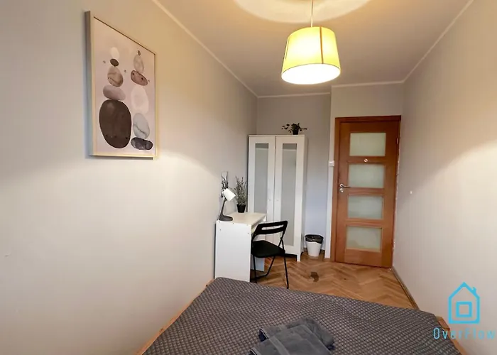 Balance - 5 Minutes To Molo & Seaside Homestay