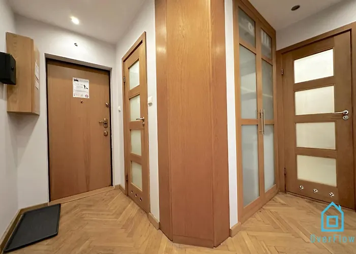 Balance - 5 Minutes To Molo & Seaside *